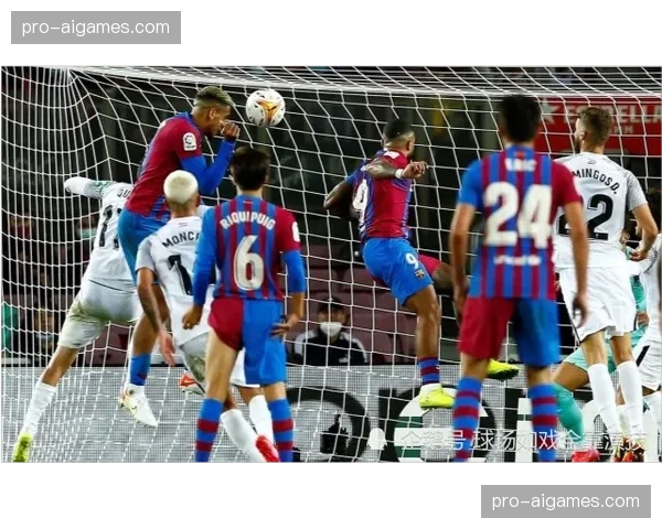 拉波尔塔新书发布会回顾巴萨拯救历程，弗里克德科出席